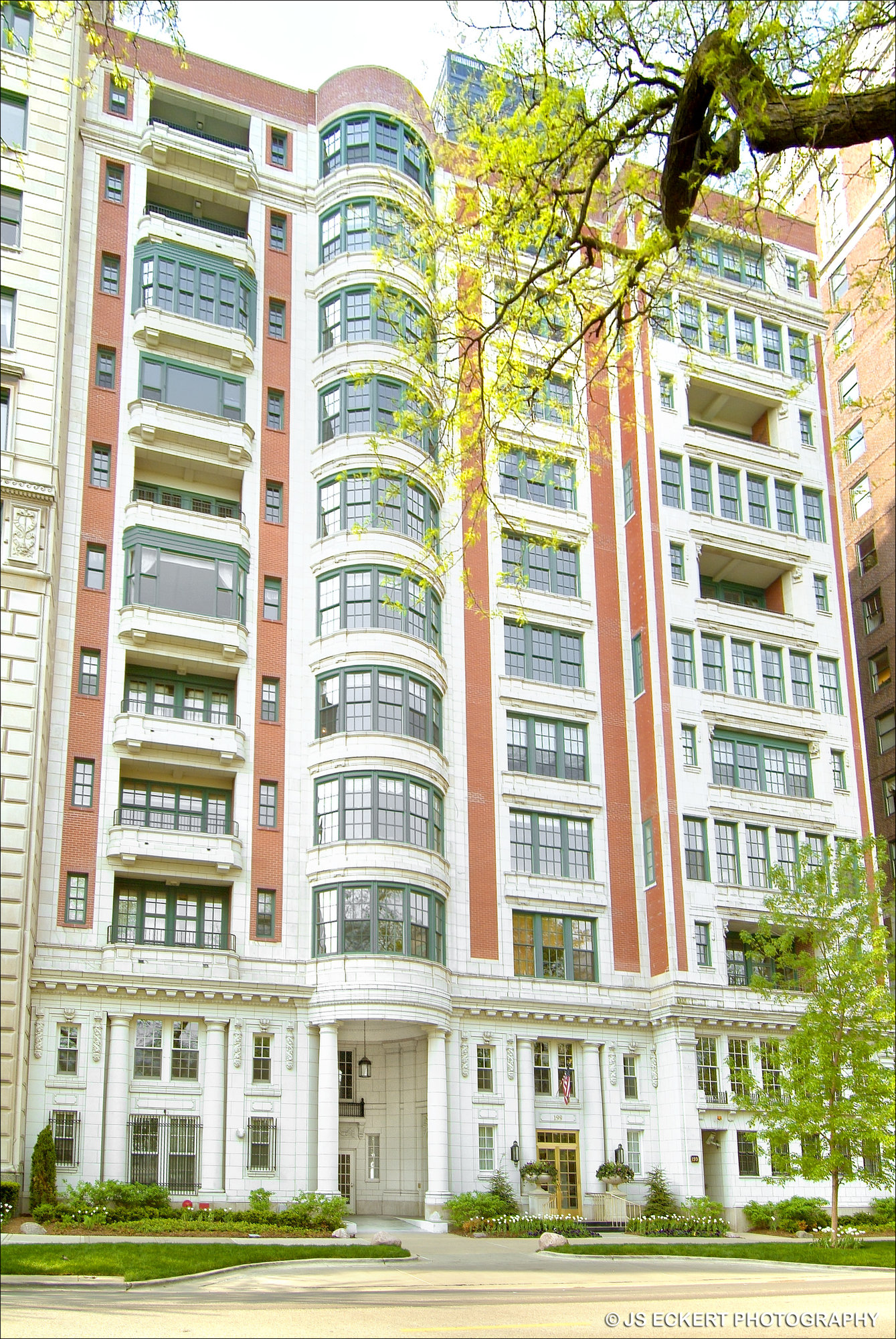 199 E Lake Shore Dr Benjamin Marshall Coop Apartments